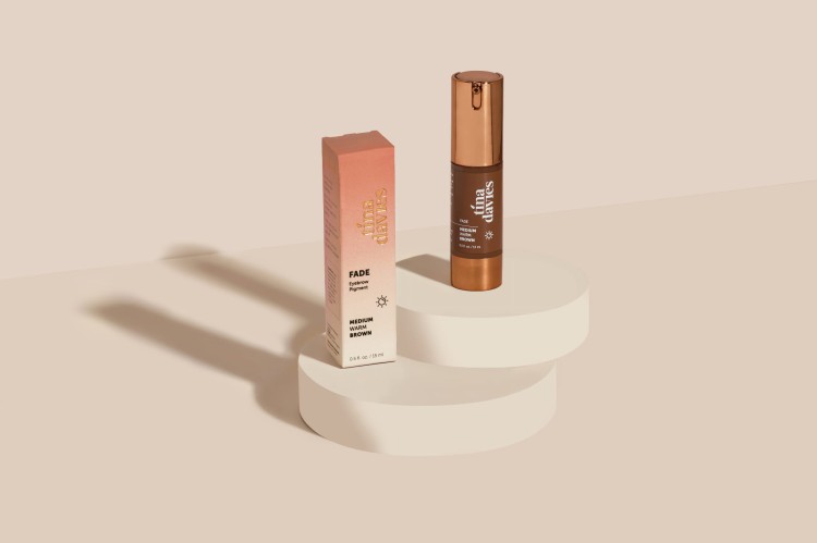 Medium Warm Brown, Packaging with Bottle.jpg